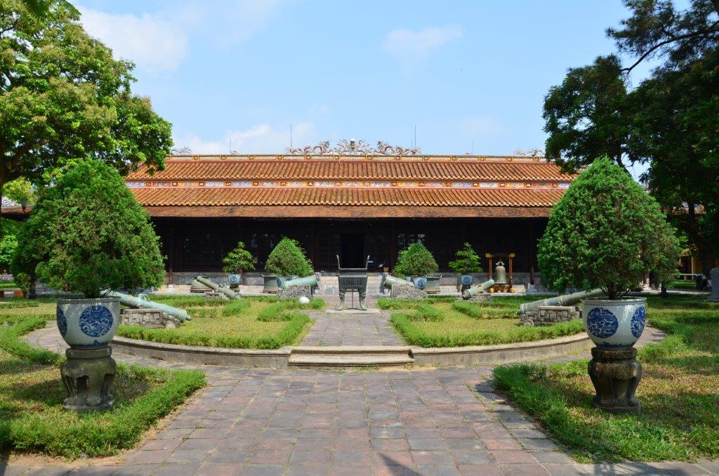 Bảo tàng Cổ vật Cung đình Huế — ảnh 2